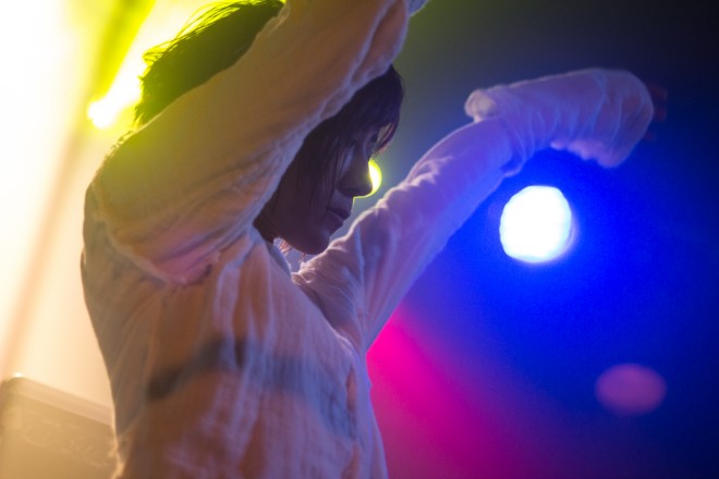 Live Melt-Banana Photos by Geoff Henao