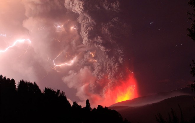 Chilean Volcanic Eruption by Francisco Negroni