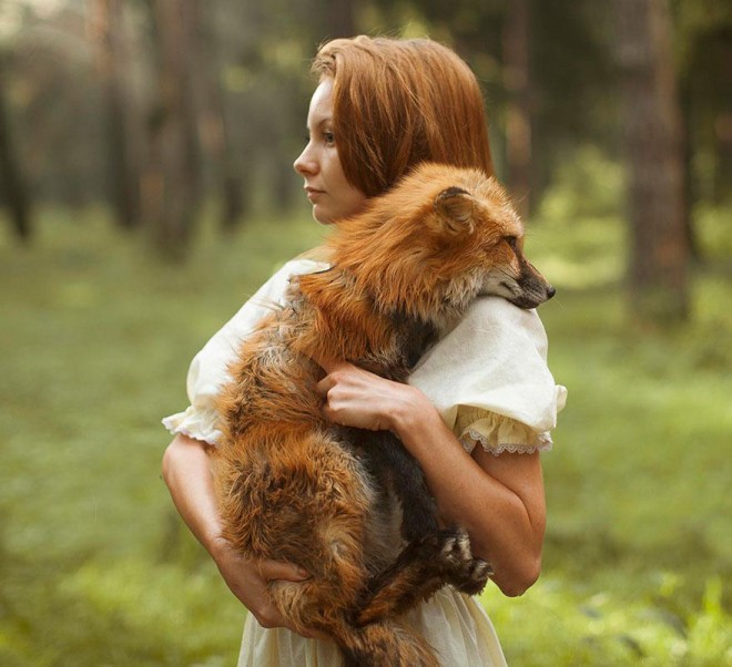Models posed with real animals by Katerina Plotnikova